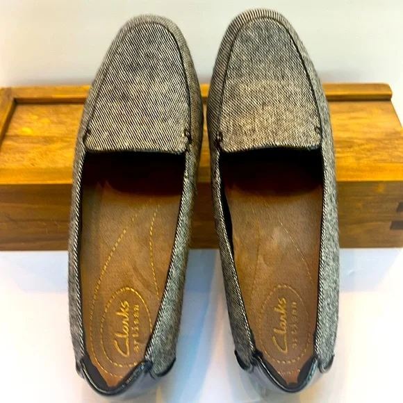 Clarks Keesha Luca Loafers. S-6.5M - Picture 2 of 9